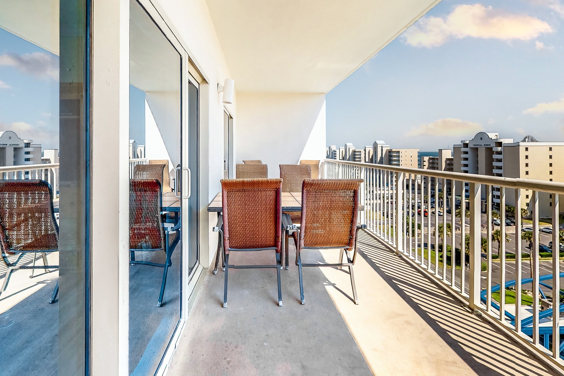 Crystal Tower 807 18