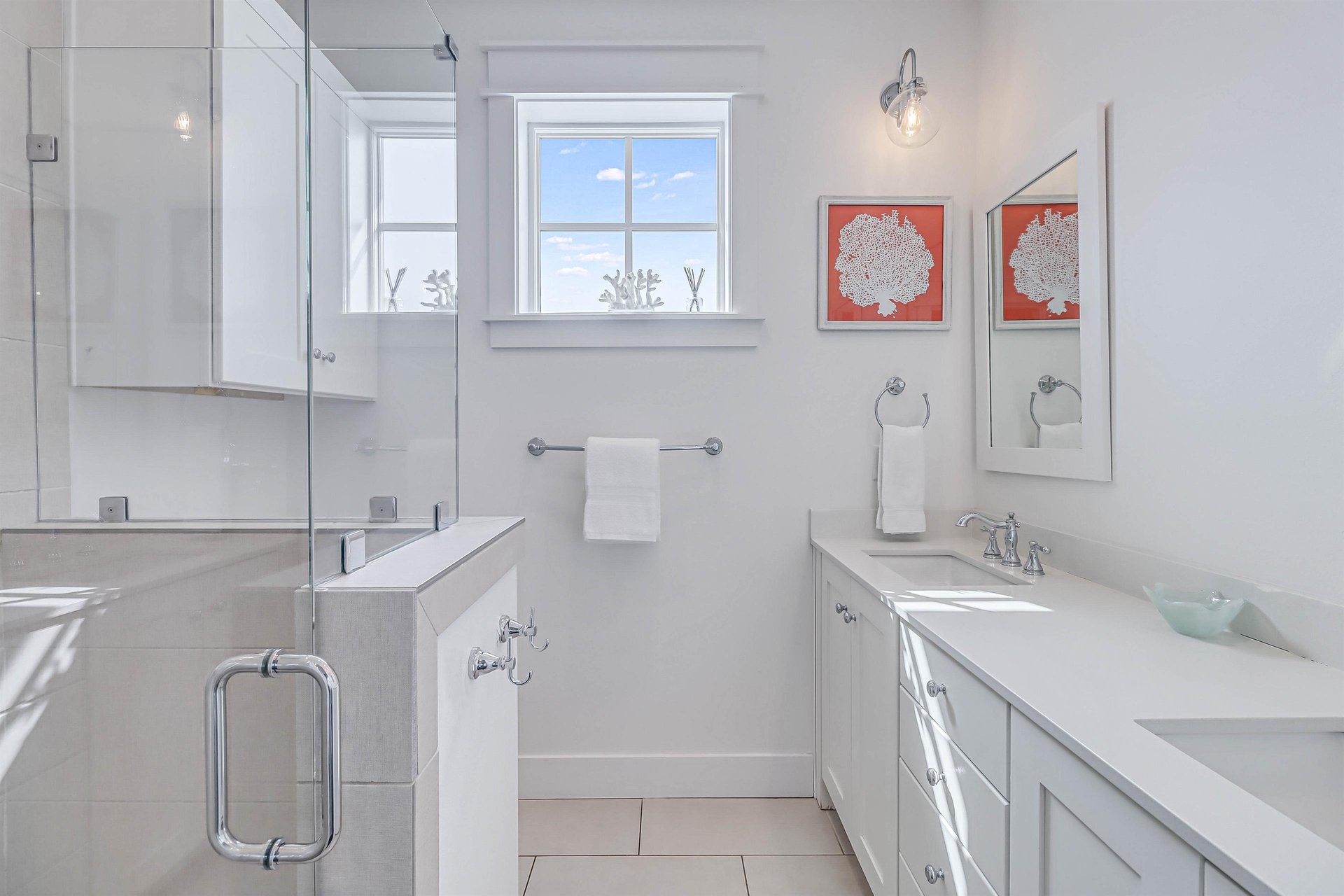 Ensuite Primary Bathroom, 2nd Floor