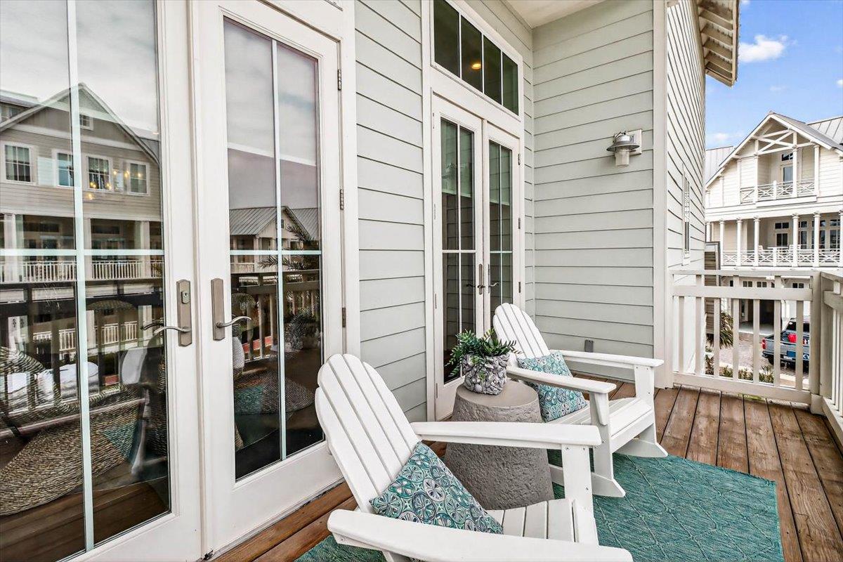 Side Balcony, 2nd Floor