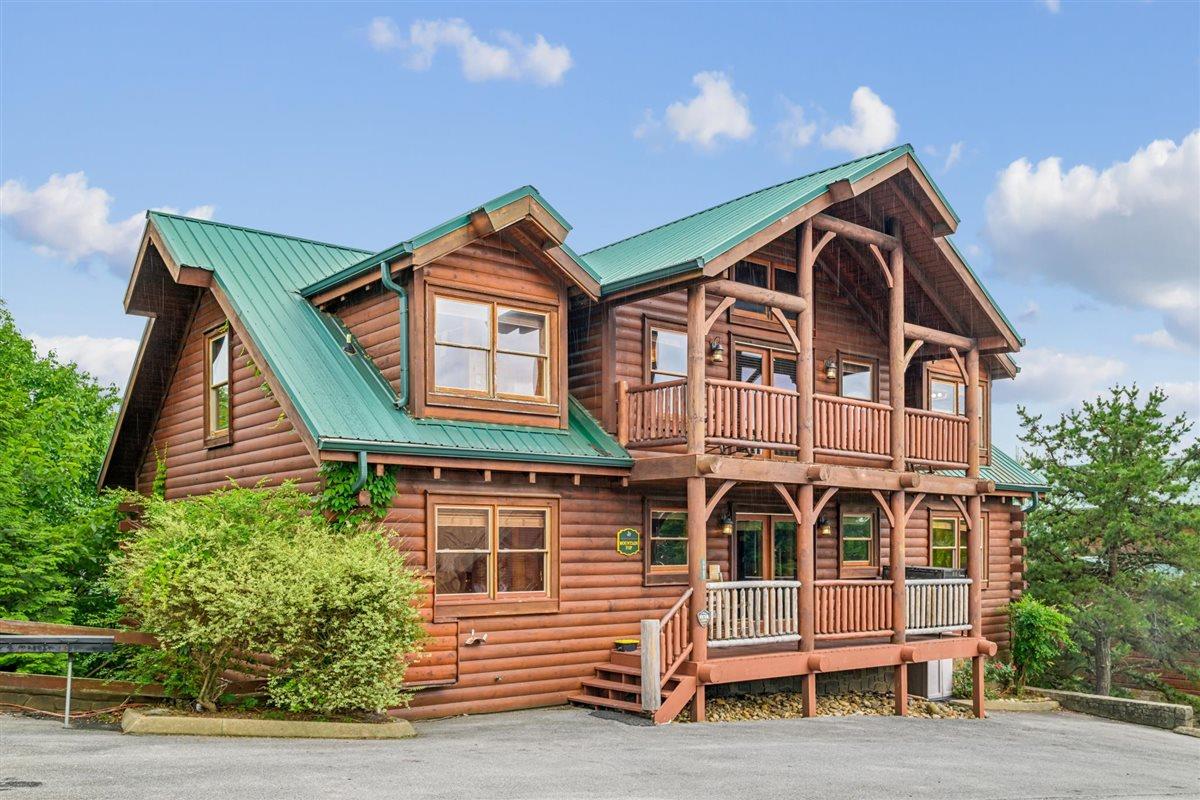 007Front Elevation