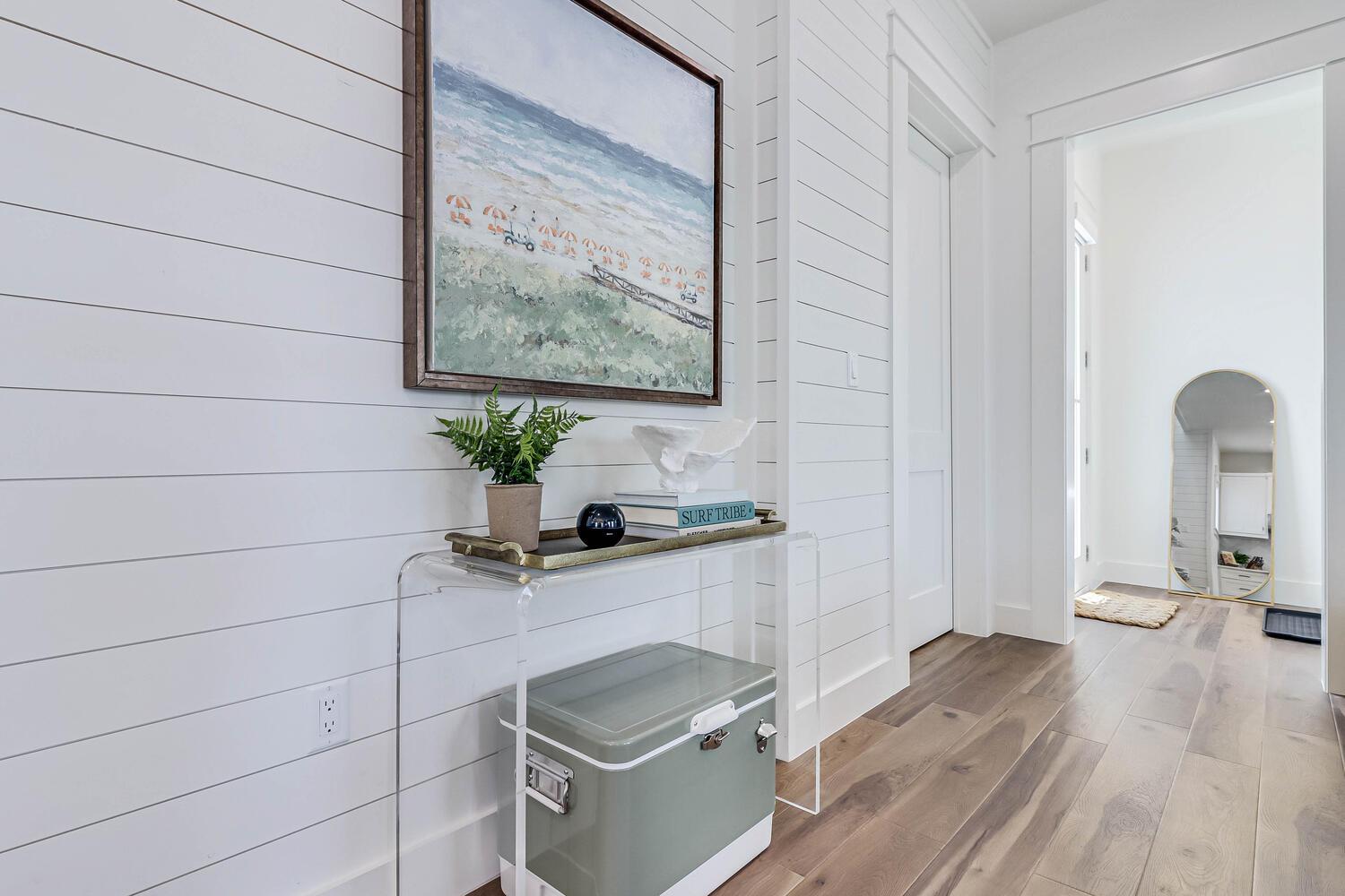 Living Area with Sleeper Sofa, 1st Floor