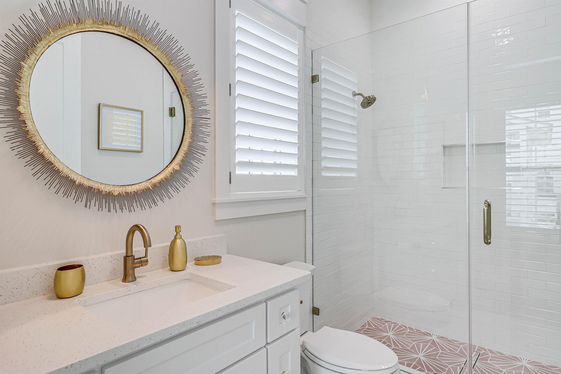 Full Bathroom, 1st Floor