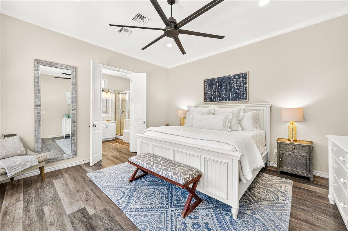 Primary King Bedroom, 2nd Floor