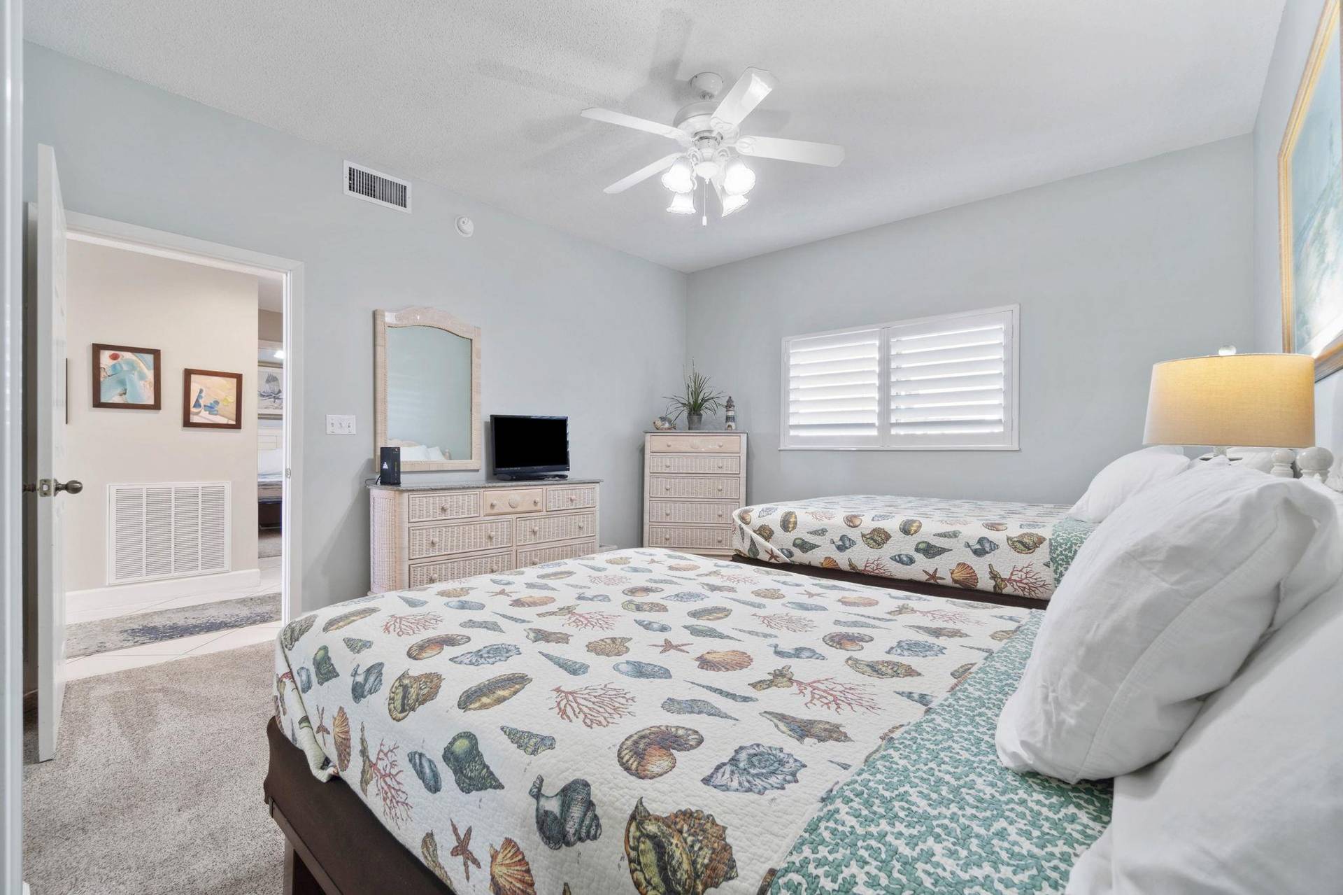 Guest Bedroom 2 Double  Queen