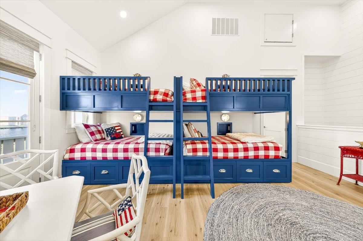 Bunk Room, 2nd Floor