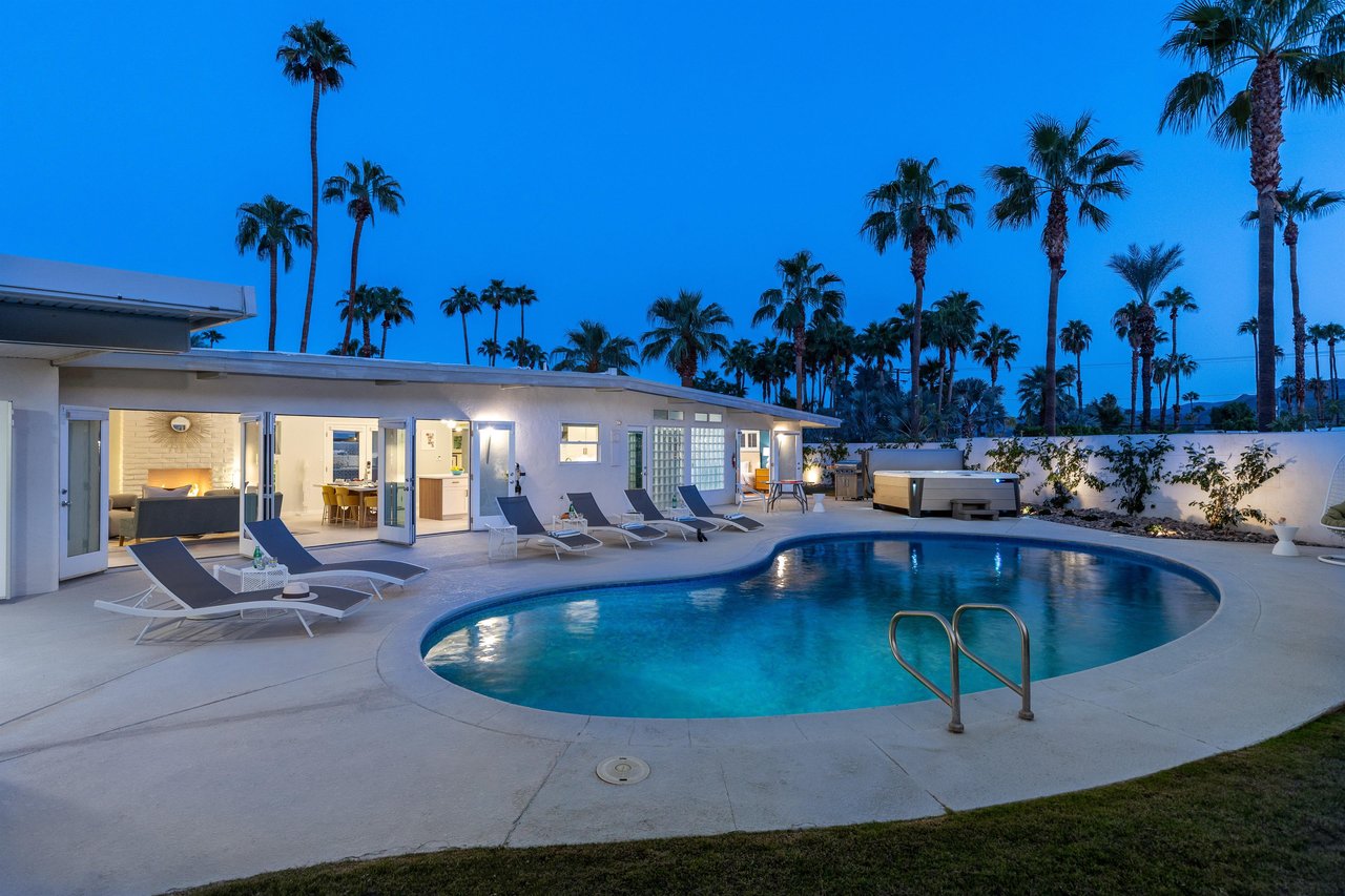 Fabulous backyard