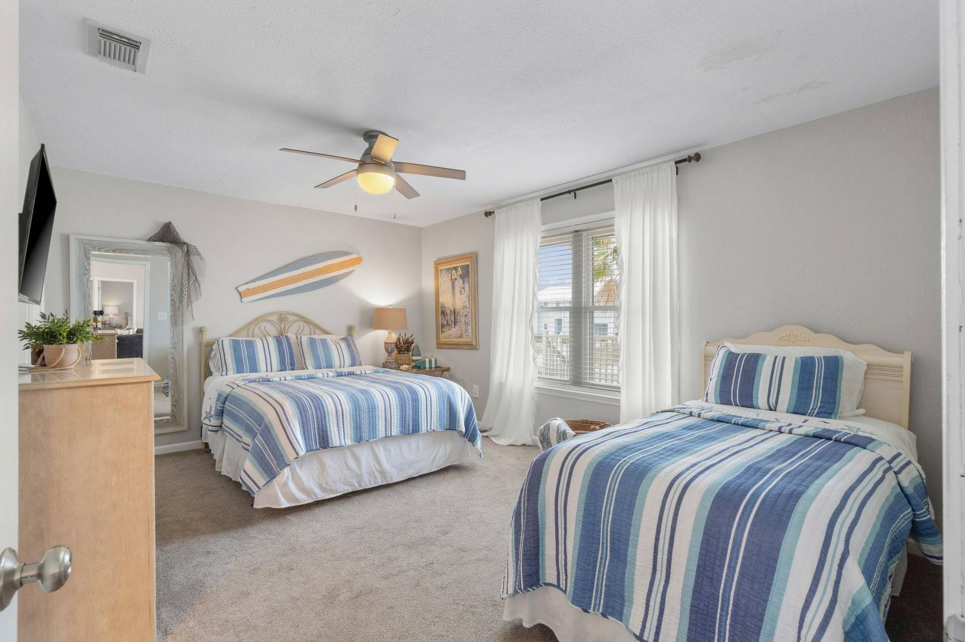 Guest Bedroom 3 QueenTwin