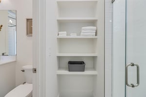 1st Floor, Shared Bathroom