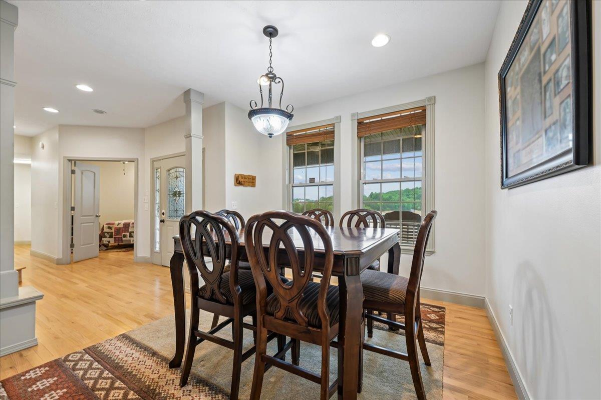 14Dining Room