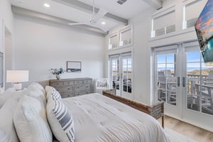 Primary King Bedroom, 2nd Floor