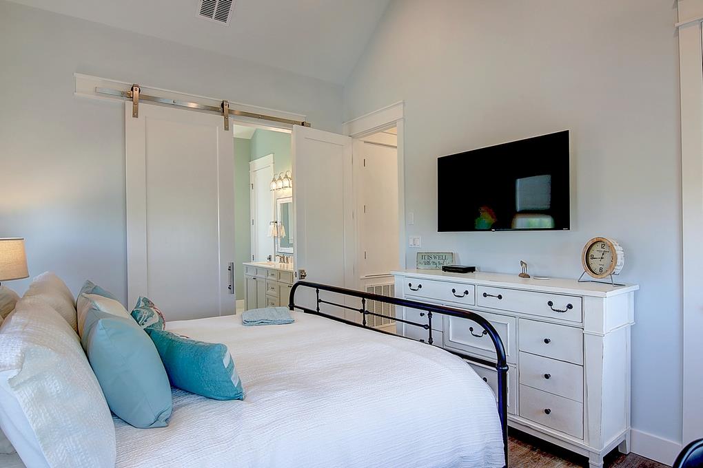 Primary King Bedroom, 2nd Floor