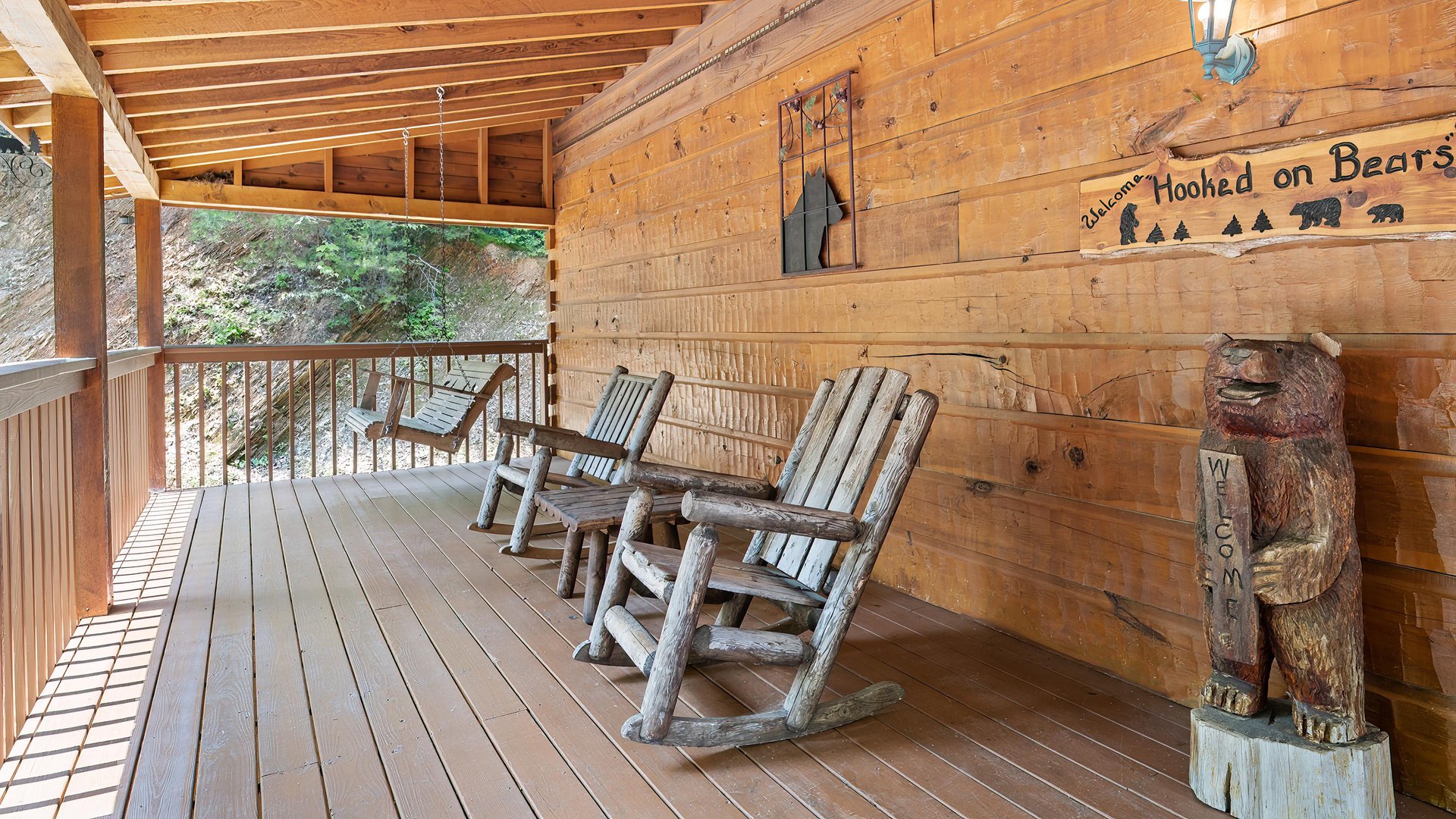 at hooked on bears a 2 bedroom cabin rental located in pigeon forge