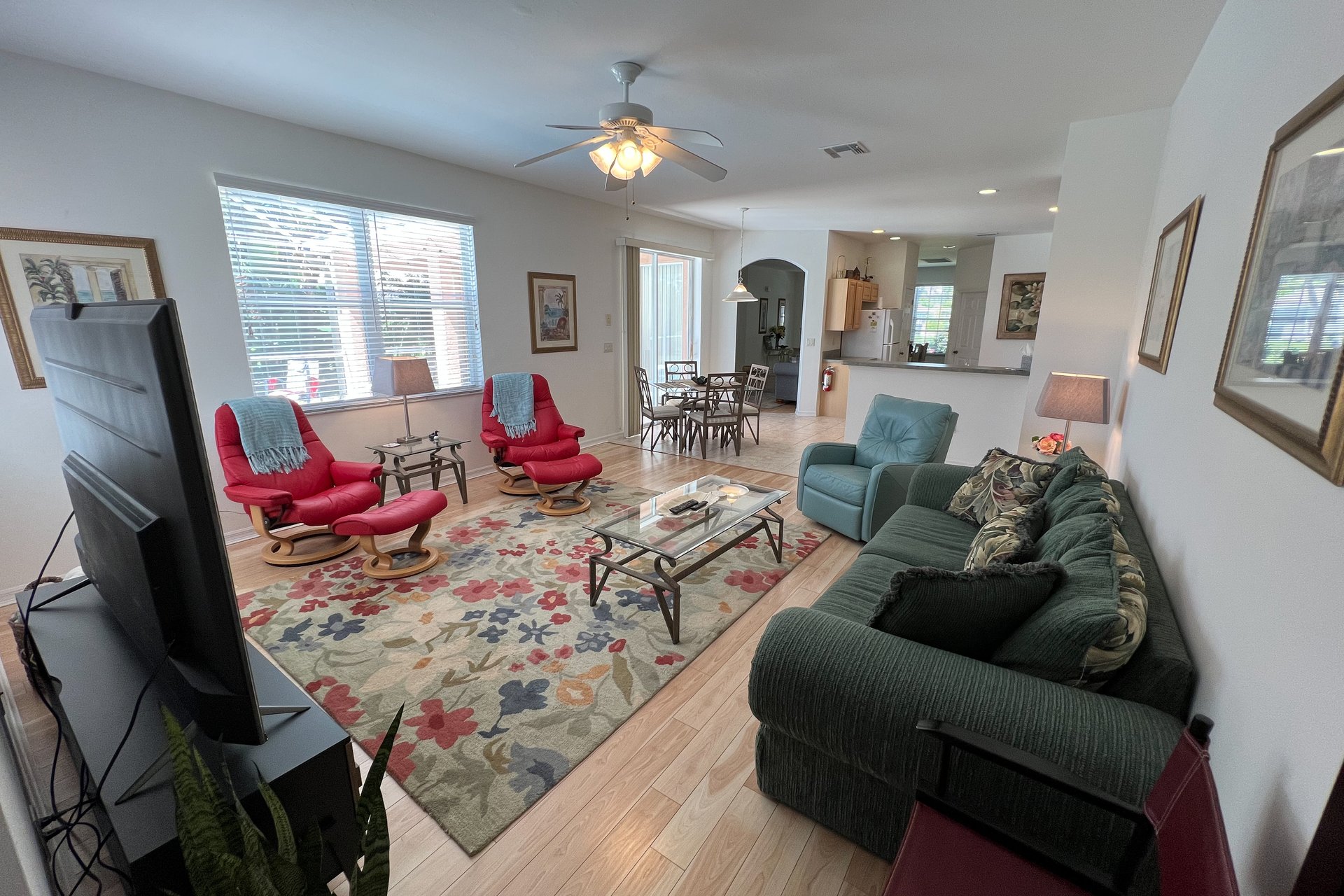 Destination Beach Stroll 1