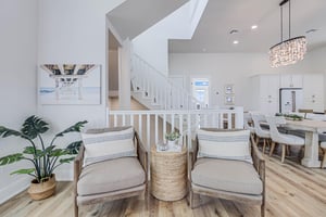 Additional Seating Area, 2nd Floor Living Room