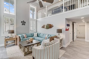 Bunk Area Lounge, 1st Floor