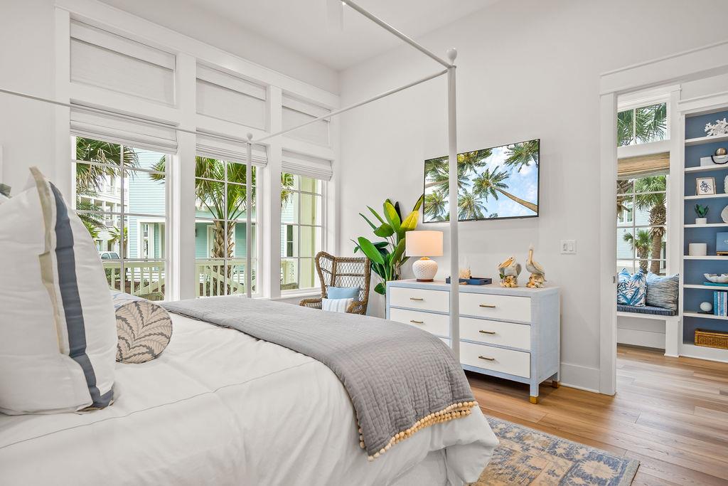 Primary King Bedroom, 1st Floor