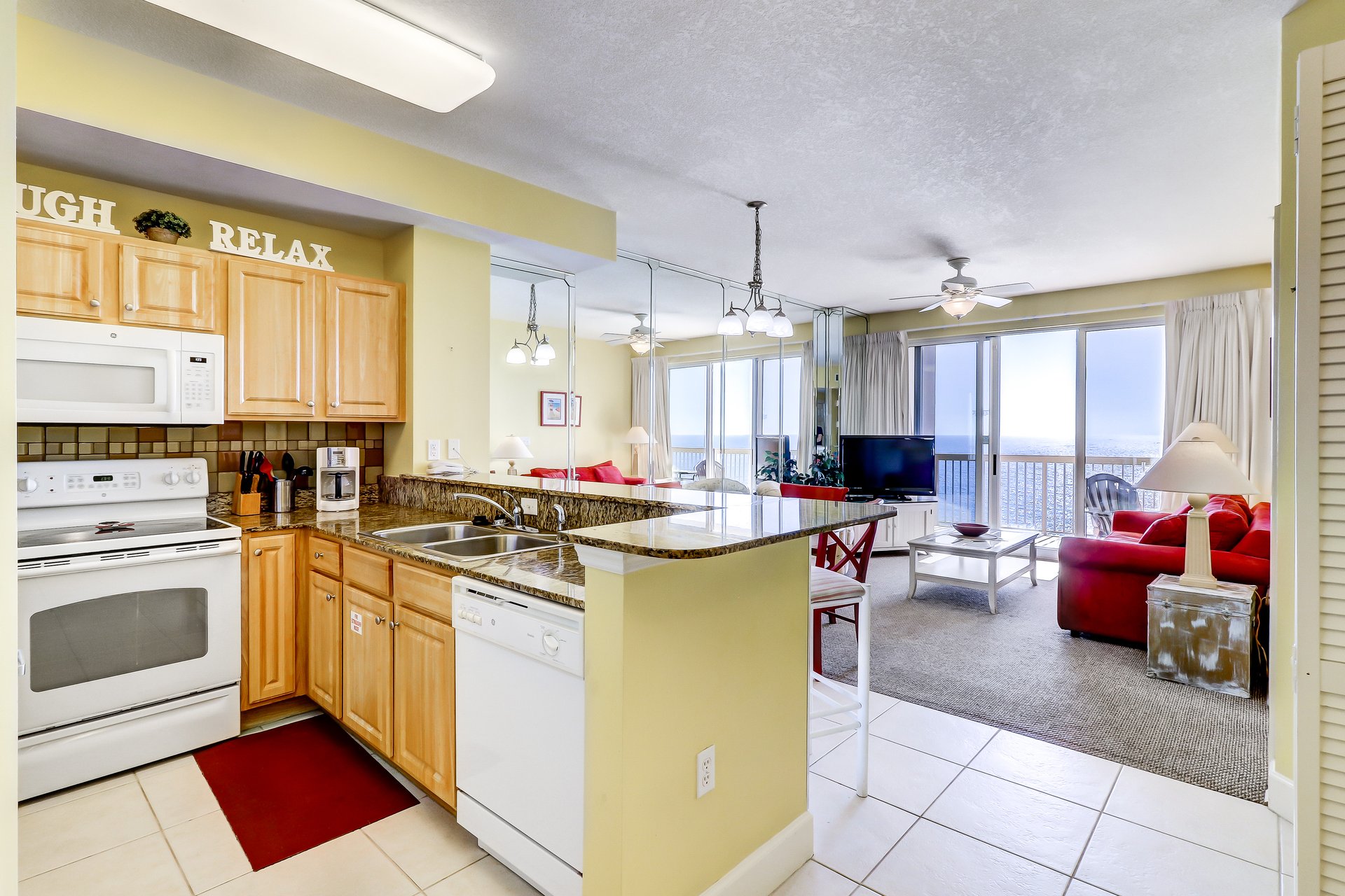 Sunrise Beach 2107  Beachfront Condo 9