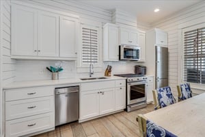 Kitchen, 1st Floor