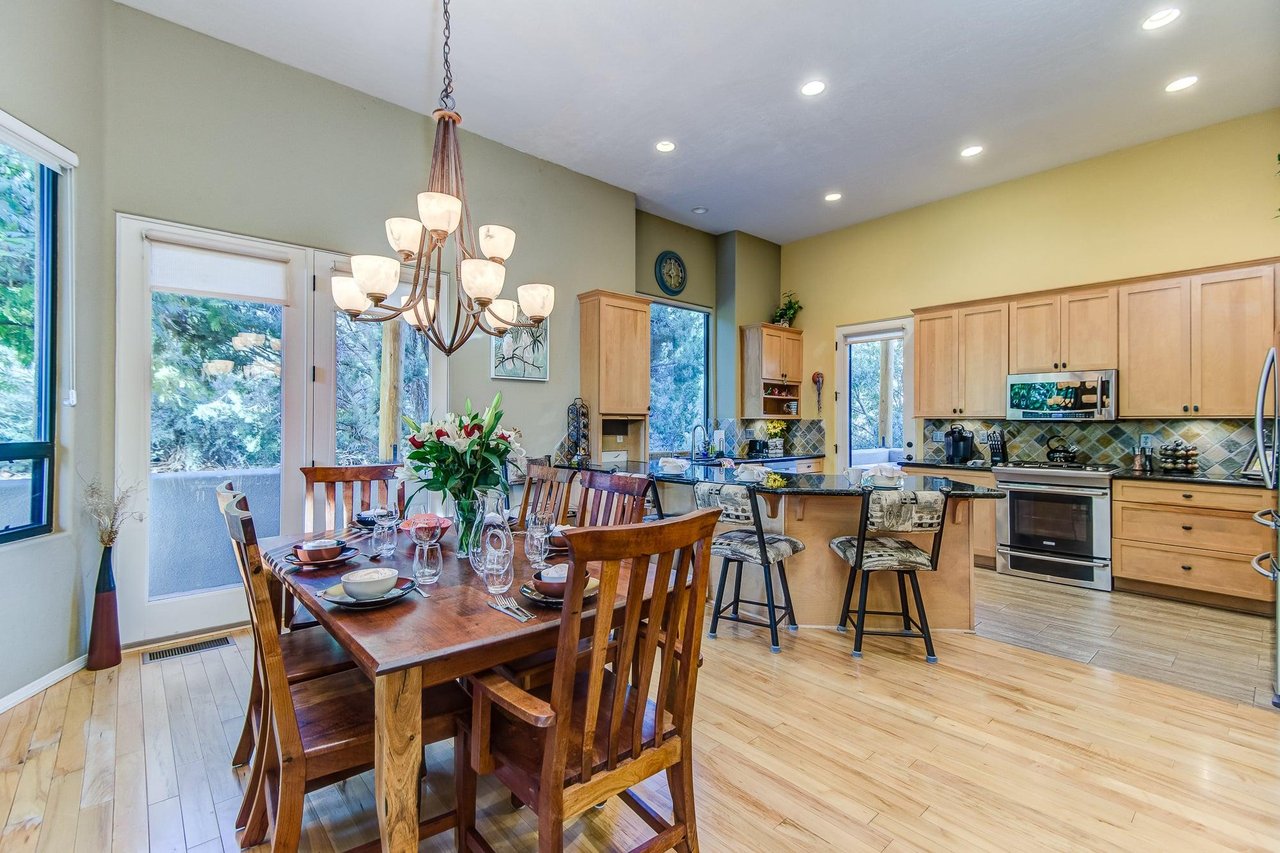 Dining Area For 6