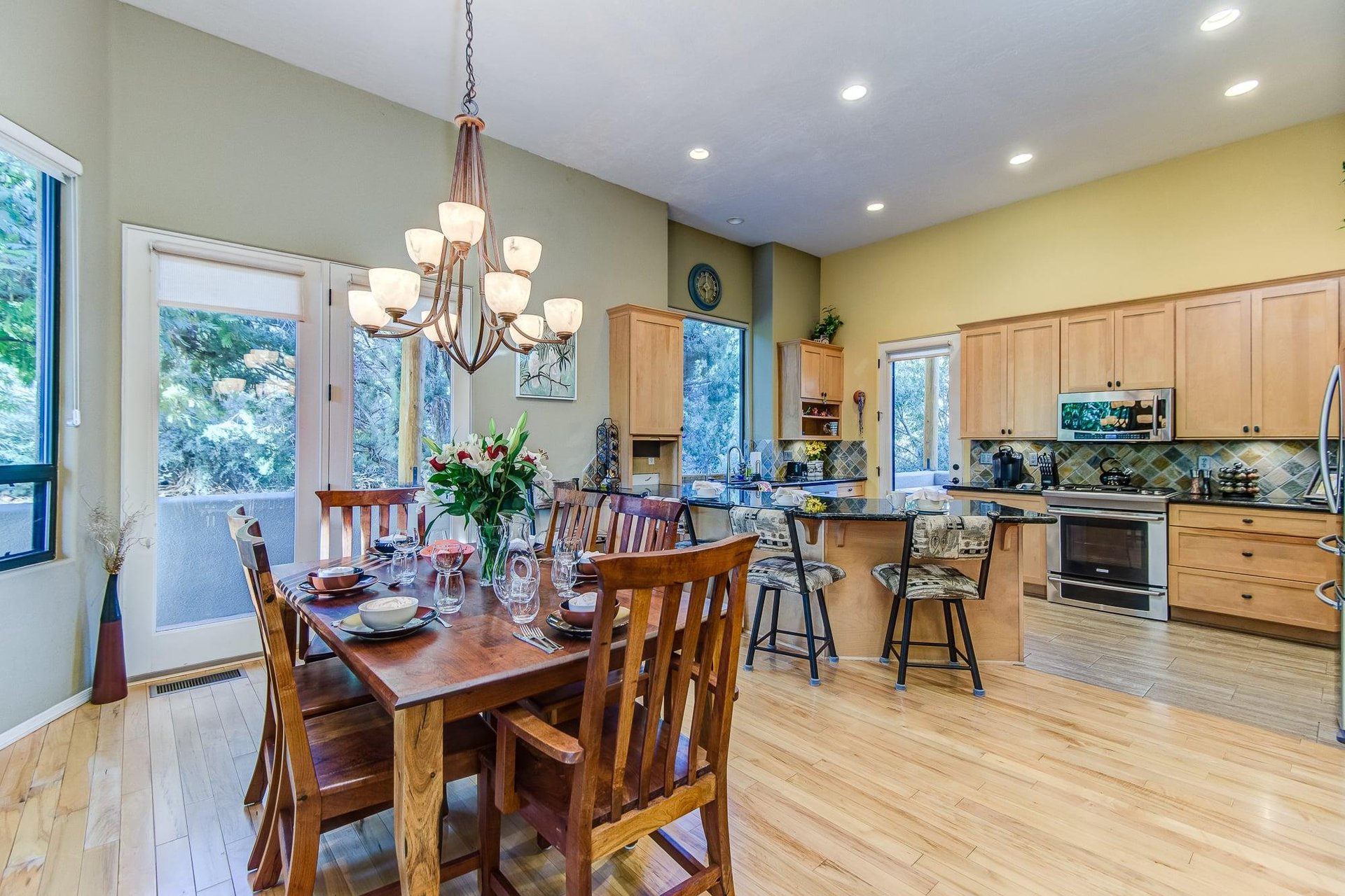 Dining Area For 6