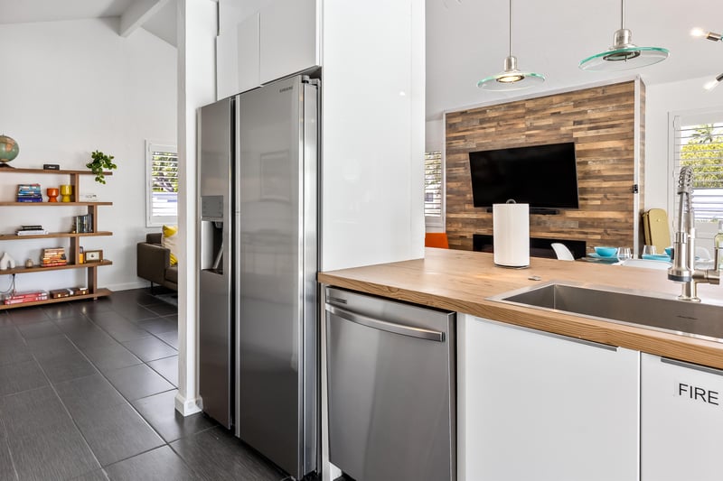 Stainless appliances