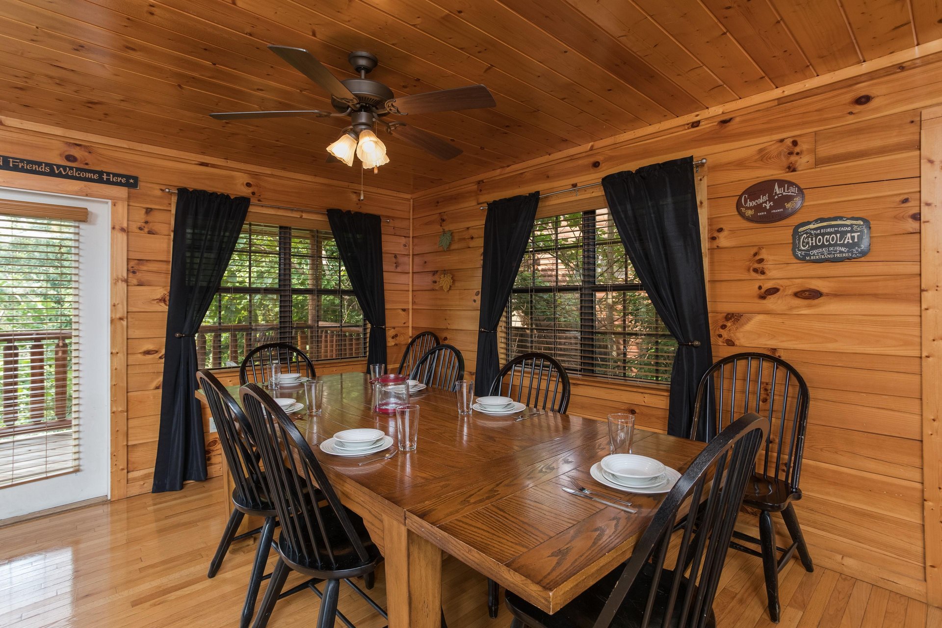 Dining table for 8 Kick Back  Relax A 4 bedroom cabin rental located in Pigeon Forge