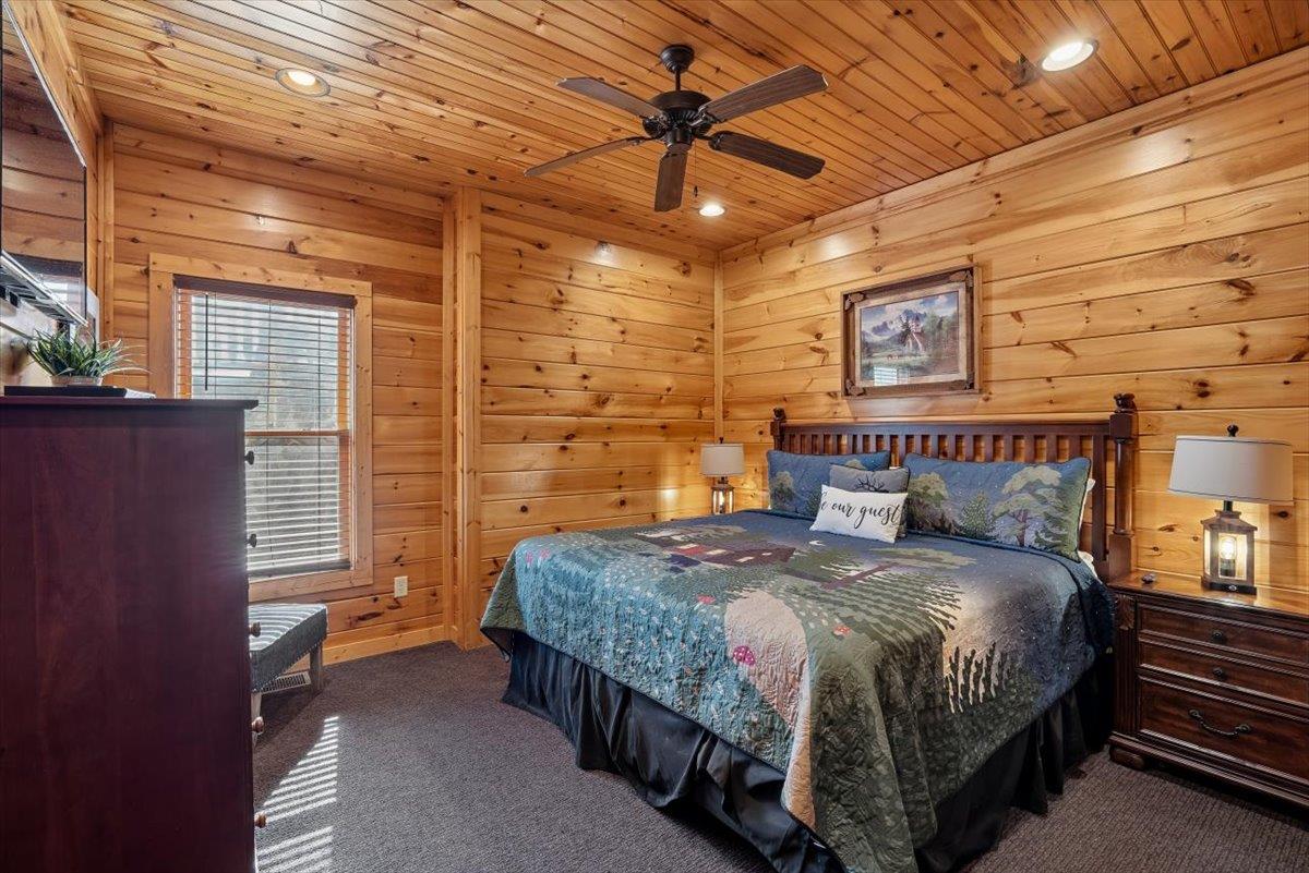 30Bedroom