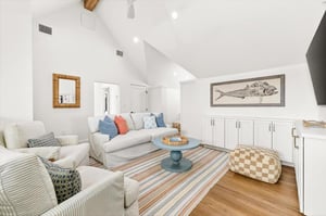 Third Living Room, 3rd Floor