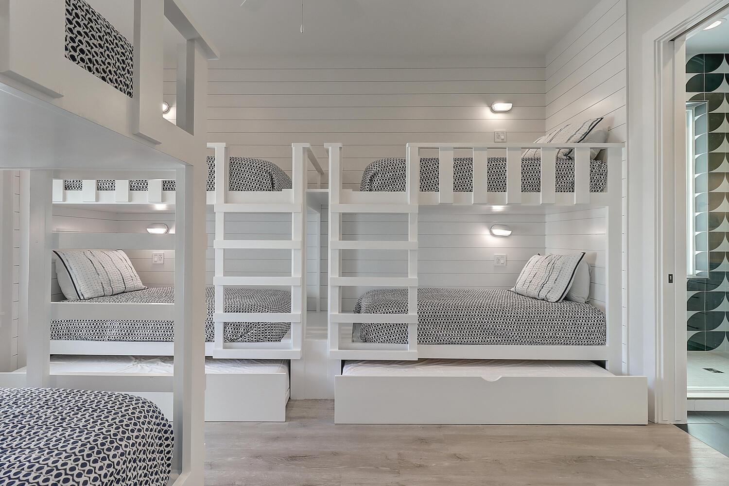 Bunk Room, 3 Sets of Twin Bunk Bed