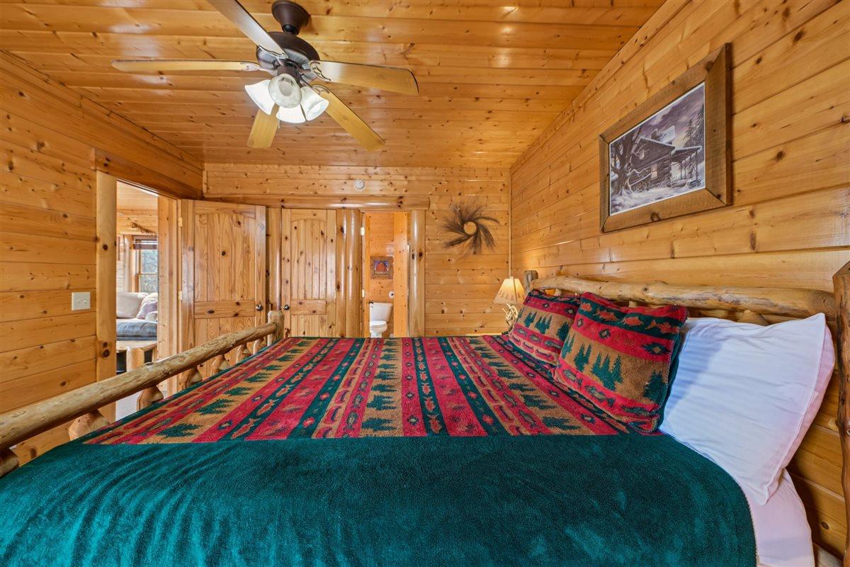 46Primary Bedroom