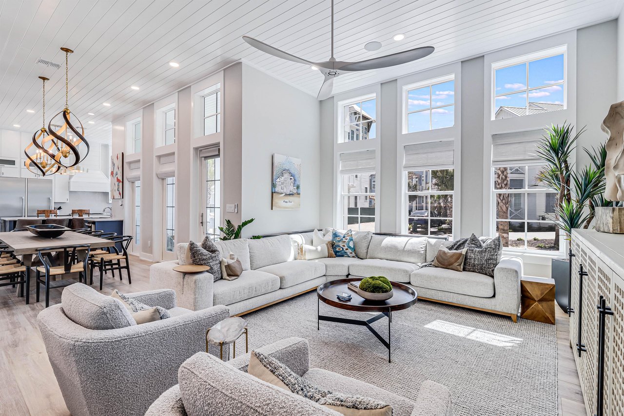 Main Living Room, 1st Floor