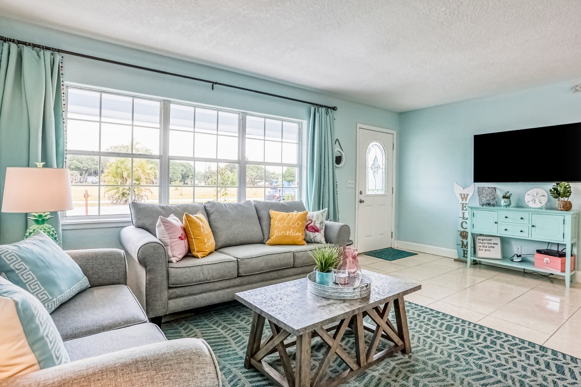 The Fancy Flamingo 5