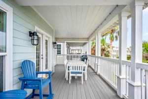 2nd Floor Back Balcony