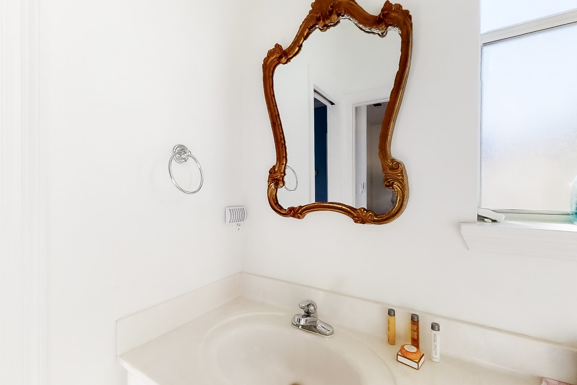 Terra Cotta Happy Ours 11