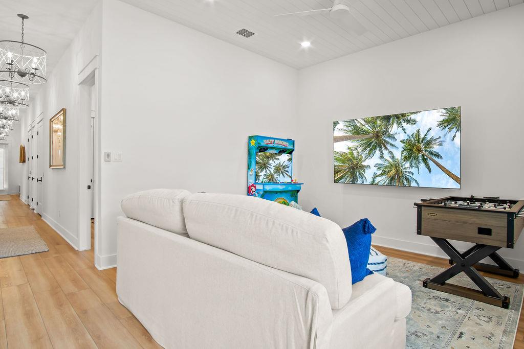 Living Area, 1st Floor