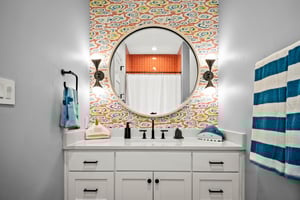 Bunk Bathroom, 2nd Floor