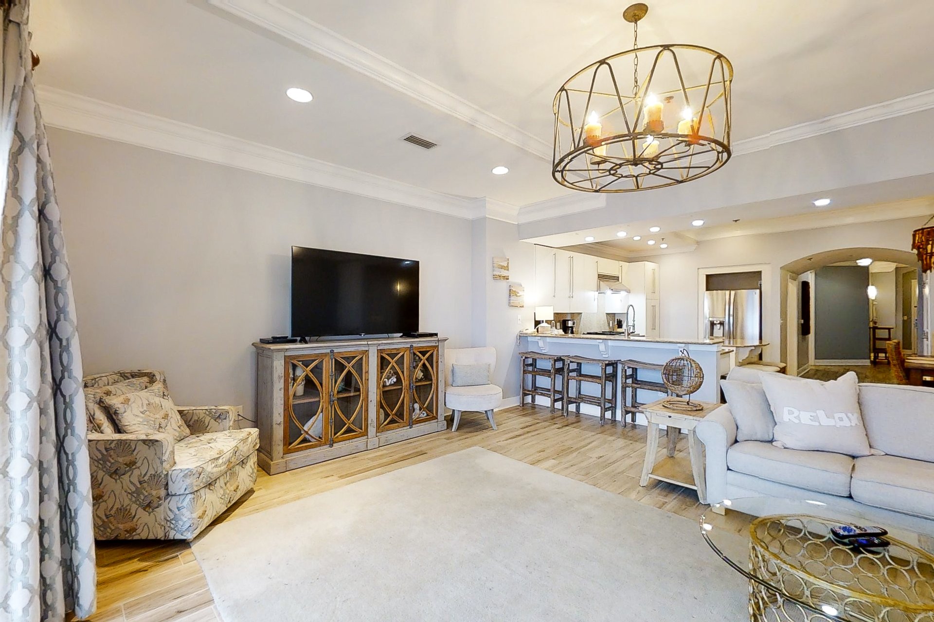 Escapes to the Shores Penthouse 1803 9