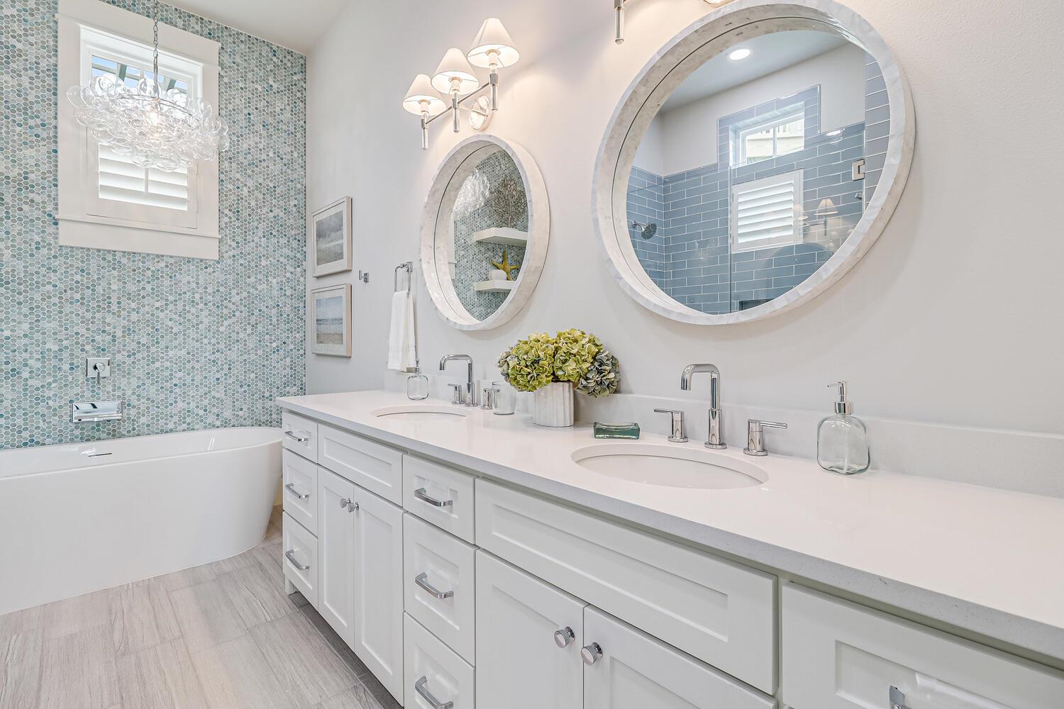 2nd Floor, Primary King Bathroom