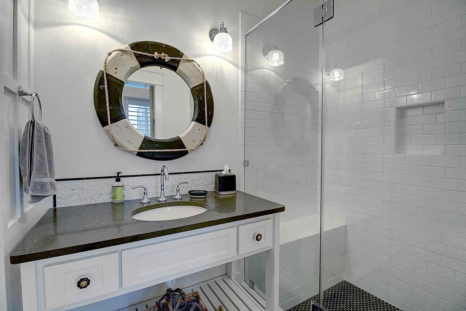 1st Floor TwinFull Bunk Bathroom