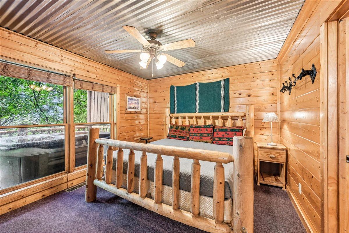 092Bedroom