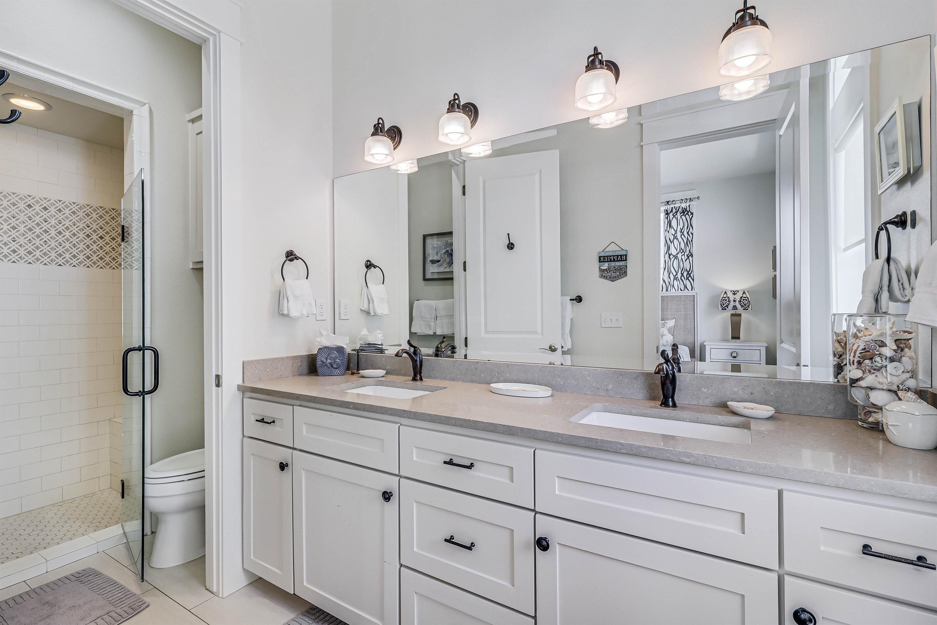 Primary King Ensuite, 1st Floor