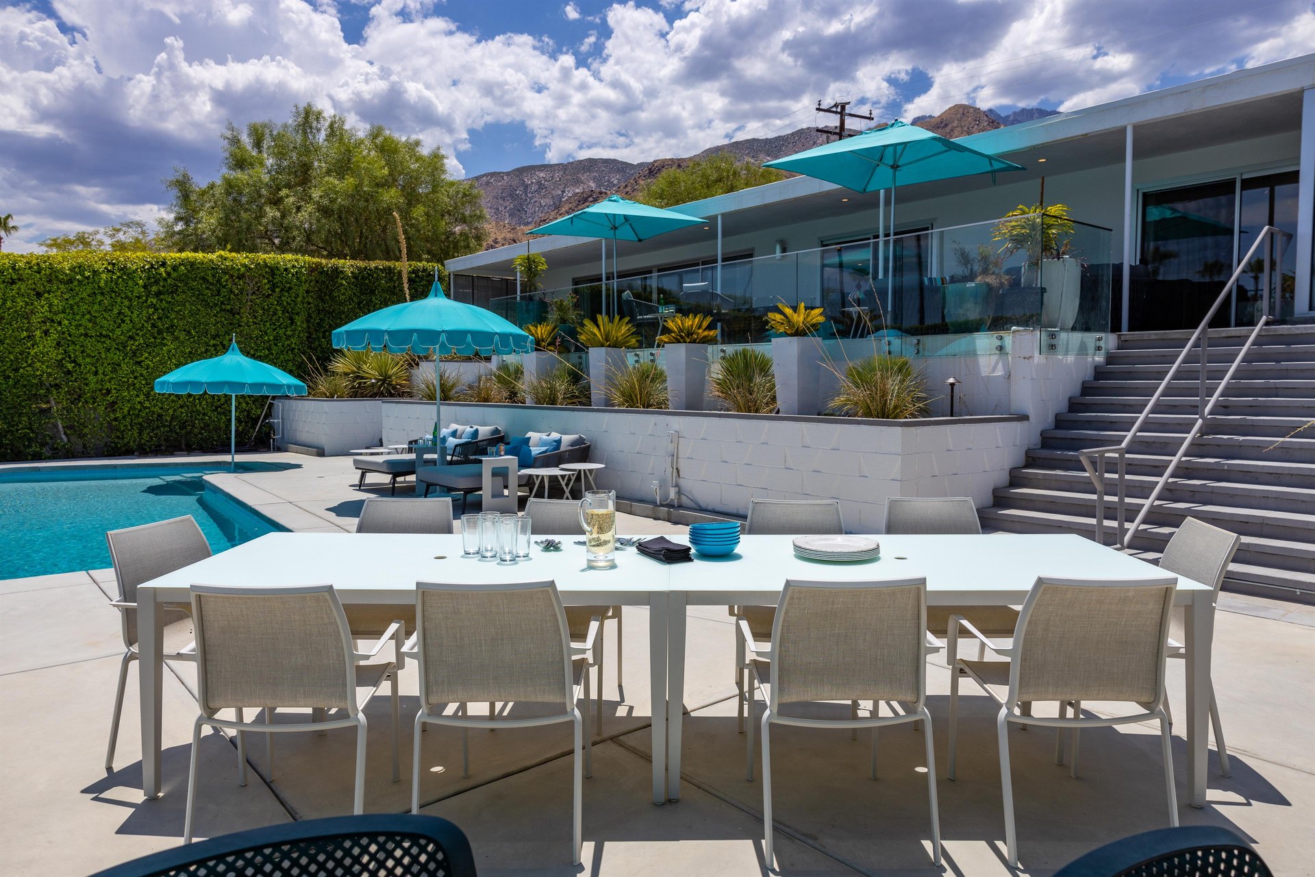 Al Fresco Dining Set For 10