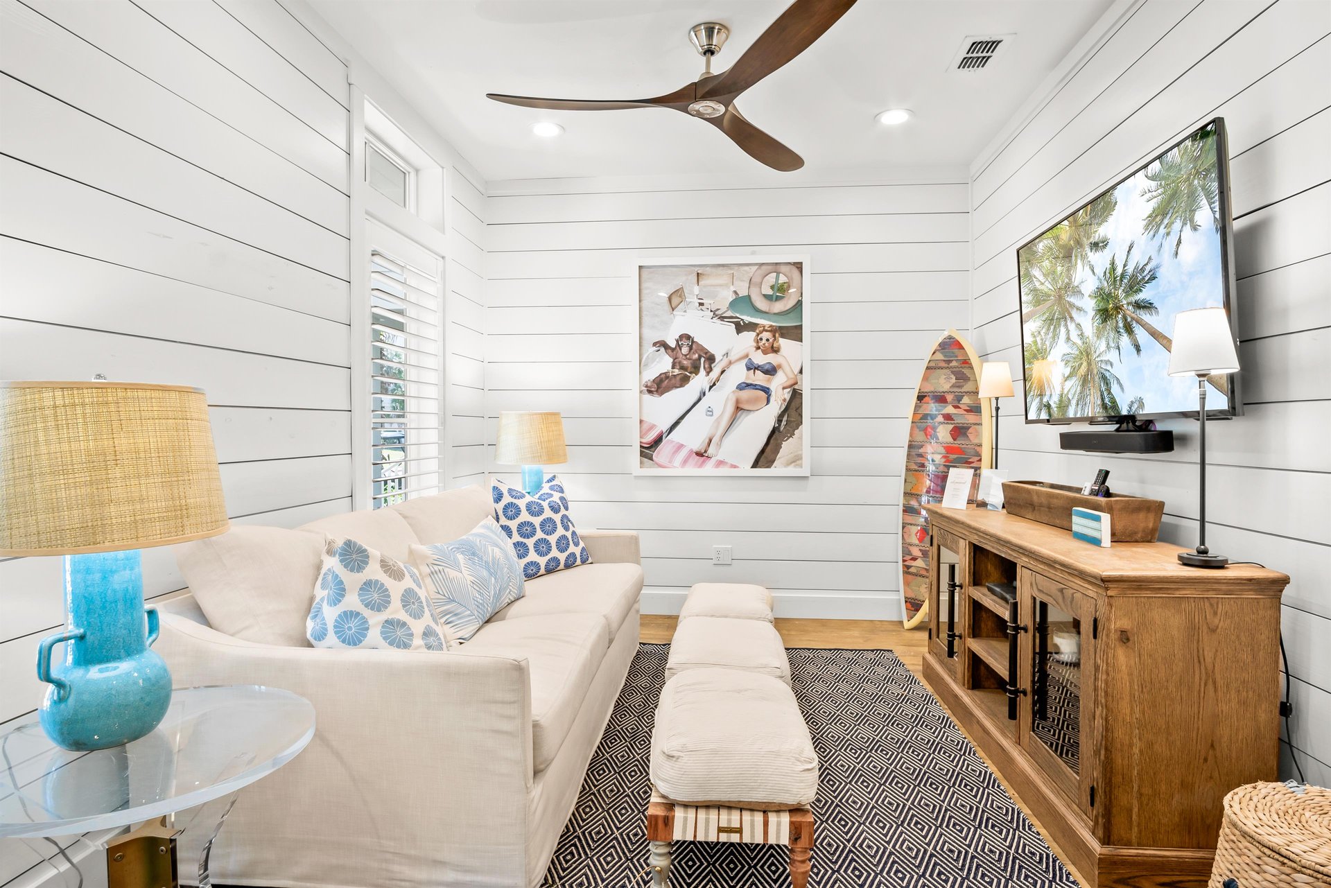 Second Living Room, 1st Floor