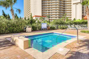 Laketown Wharf 637  Tropical Vibes 20