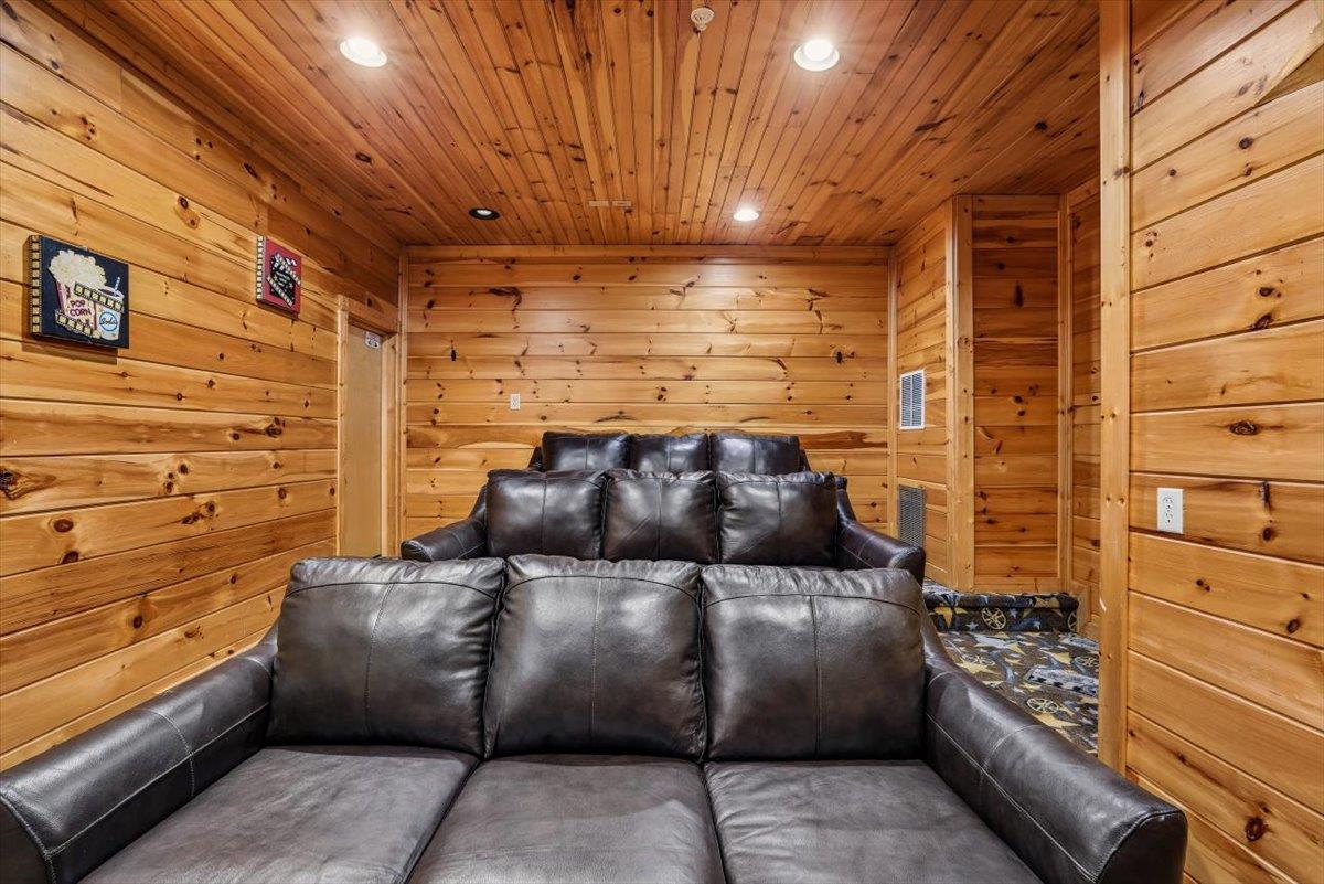 094Theater Room