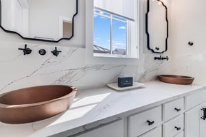 Primary King Bathroom, 2nd Floor