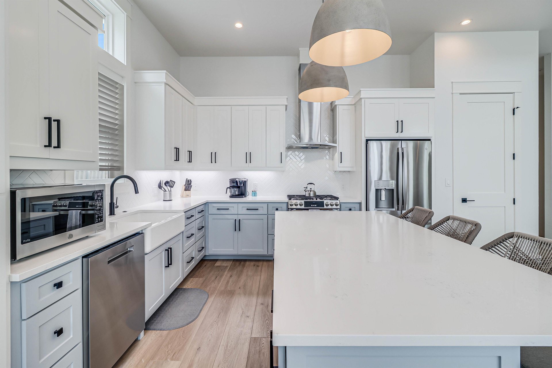 Kitchen, 2nd Floor
