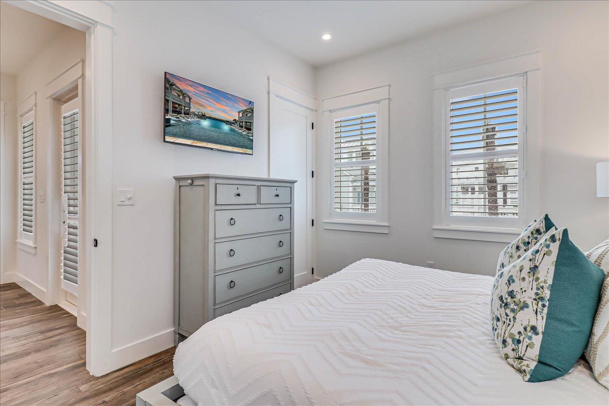 Second King Bedroom, 1st Floor