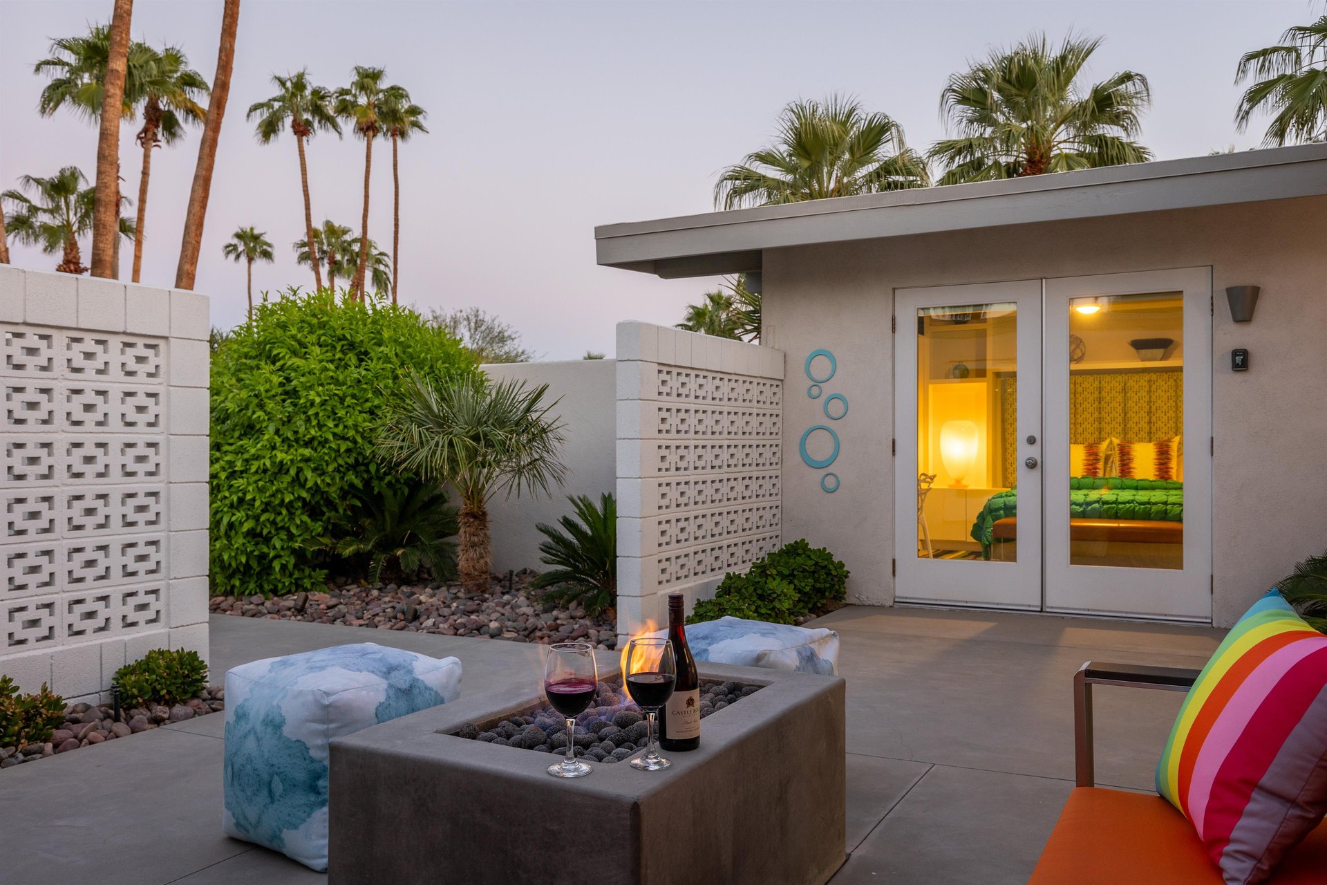 Outdoor courtyard firepit