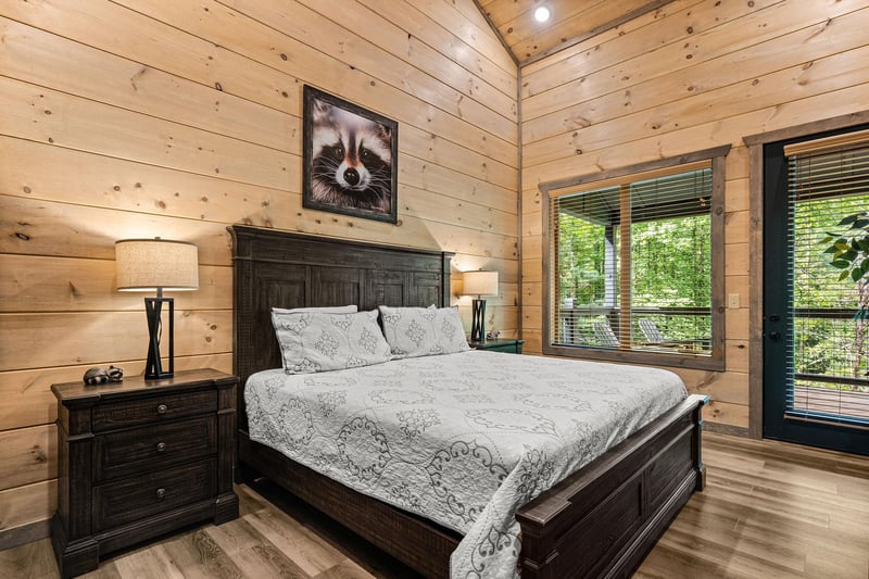 king bed